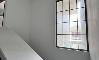 DIJUAL RUMAH BARU GRESS ROYAL RESIDENCE WIYUNG SURABAYA CLUSTER GREENWICH (BUKAN BANGUNAN DEVELOPER)