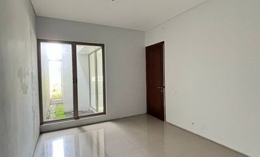 DIJUAL RUMAH BARU GRESS ROYAL RESIDENCE WIYUNG SURABAYA CLUSTER GREENWICH (BUKAN BANGUNAN DEVELOPER)