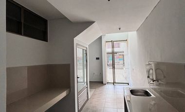 DIJUAL RUMAH BARU GRESS ROYAL RESIDENCE WIYUNG SURABAYA CLUSTER GREENWICH (BUKAN BANGUNAN DEVELOPER)
