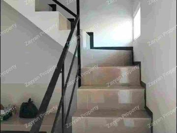 Rumah Baru Gress  Medokan Rungkut Surabaya