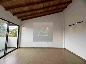 Casa Unifamiliar en urbanización cerrada La Ceja (Ant)