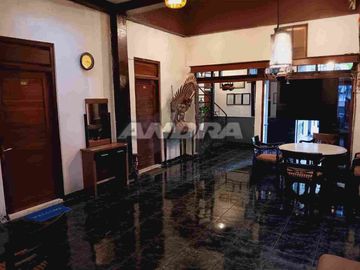 Hotel di jual di Solo Surakarta dekat sriwedari manahan Radjiman