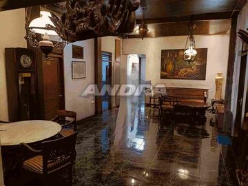 Hotel di jual di Solo Surakarta dekat sriwedari manahan Radjiman