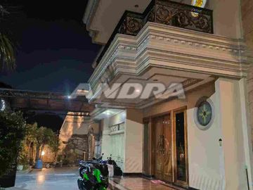Rumah Mewah Solo baru grogol baki dekat pakuwon Mall the park