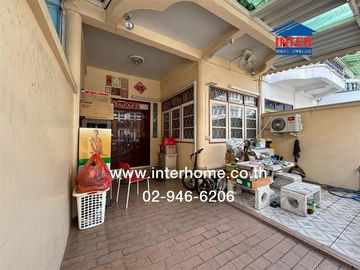 Three-story townhouse, 21.7 sq.wa., located in Soi Charansanitwong 13 (Soi Phanichayakarn Thonburi), Charansanitwong Road, Phanichayakarn Thonburi Roa
