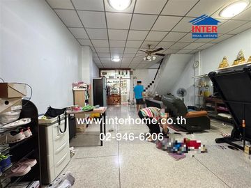 Three-story townhouse, 21.7 sq.wa., located in Soi Charansanitwong 13 (Soi Phanichayakarn Thonburi), Charansanitwong Road, Phanichayakarn Thonburi Roa
