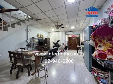 Three-story townhouse, 21.7 sq.wa., located in Soi Charansanitwong 13 (Soi Phanichayakarn Thonburi), Charansanitwong Road, Phanichayakarn Thonburi Roa