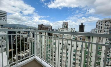 Solinea T4 Palatine 3BR Penthouse 104sqm Parking Maids WiFi Ayala CBP
