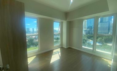 𝐅𝐎𝐑 𝐒𝐀𝐋𝐄 Corner 1-Bedroom Condominium | Solinea, Cebu Business Park, Cebu City 📍 Directly across Ayala Center Cebu