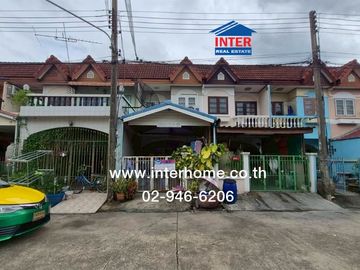 Two-story townhome, 16 sq.wa., Chatnarong Villa 4, Soi Piennont, Lam Luk Ka Road, Pracha Uthit Road, Lam Luk Ka, Pathum Thani.