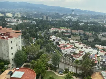 DEPARTAMENTO EN AV CLUB DE GOLF 16, BOSQUE DE PALMAS, NAUCALPAN. REMATE ADJUDICADO
