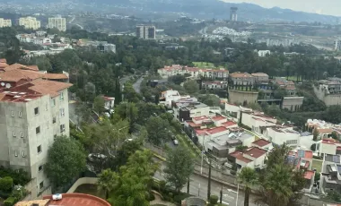 DEPARTAMENTO EN AV CLUB DE GOLF 16, BOSQUE DE PALMAS, NAUCALPAN. REMATE ADJUDICADO
