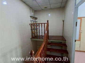 Two-story townhome, 22.7 sq.wa., Yu Charoen 3 Village, Lam Luk Ka - Khlong 4, near Lad Sawai Central Market, Lam Luk Ka Road, Phra Ong Chao Sai Road,