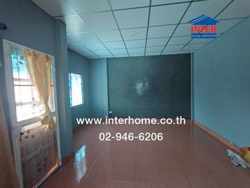 Two-story townhome, 22.7 sq.wa., Yu Charoen 3 Village, Lam Luk Ka - Khlong 4, near Lad Sawai Central Market, Lam Luk Ka Road, Phra Ong Chao Sai Road,
