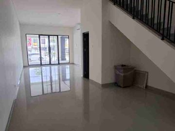 DISEWAKAN Ruko Gandeng 2 Hook & Badan THE HUDSON Gading Serpong