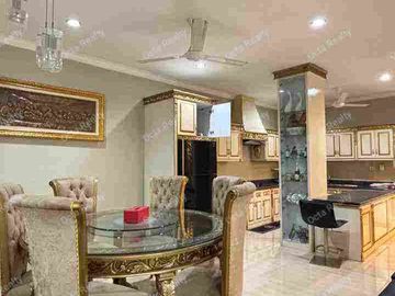 Di Jual Rumah Mewah dan Asri 2 Lantai di Grand Galaxy Bekasi