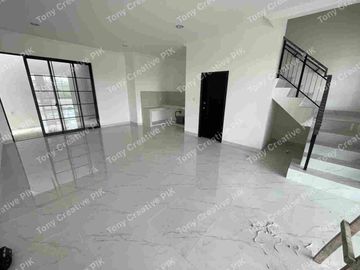 Bukit Nirmala 6x15 – Rumah Baru Modern dengan Balkon & Smart Lock