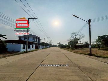 ที่ดินเปล่า เนื้อที่ 112 ตร.ว. หมู่บ้านเดอะลากูล 1-2 ถนนปทุมธานี-สามโคก-เสนา ตำบลท้ายเกาะ อำเภอสามโคก ปทุมธานี