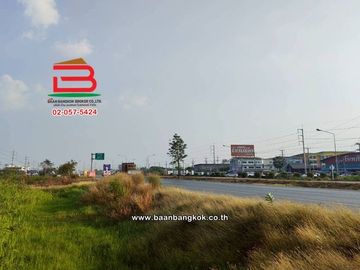ที่ดินเปล่า เนื้อที่ 112 ตร.ว. หมู่บ้านเดอะลากูล 1-2 ถนนปทุมธานี-สามโคก-เสนา ตำบลท้ายเกาะ อำเภอสามโคก ปทุมธานี