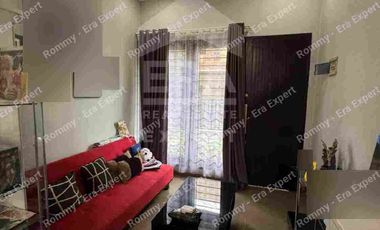 Rumah 2 Lantai Modern Siap Huni Lokasi Premium dekat Tol di Jakarta Timur