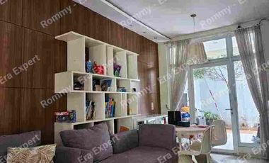 Rumah 2 lantai modern siap huni lokasi dalam cluster Metland Menteng Cakung Jakarta Timur