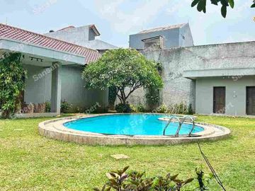 Dijual rumah rasa villa tanah luas