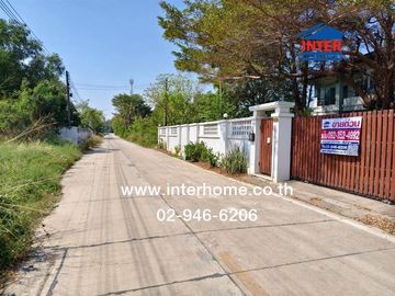 Two-story detached house, 420 sq.w., located in Soi Khlong Si Tawan Ok 43, near Khlong Luang Bus Terminal, Khlong Luang Road, Khlong Luang, Pathum Tha