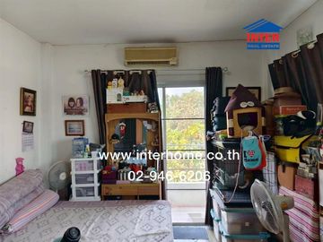 Two-story detached house, 420 sq.w., located in Soi Khlong Si Tawan Ok 43, near Khlong Luang Bus Terminal, Khlong Luang Road, Khlong Luang, Pathum Tha