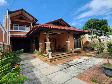Rumah Ngesrep Barat Srondol, Banyumanik Tembalang