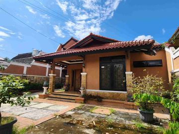 Rumah Ngesrep Barat Srondol, Banyumanik Tembalang