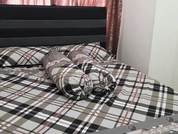 disewakan unit apartemen green lake sunter,2kamar furnished,lantai tengah,view danau,hadap timur