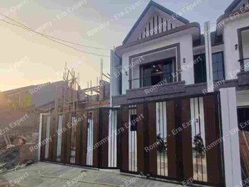 Rumah 2 lantai modern mewah siap huni lokasi strategis di Jagakarsa Jakarta Selatan