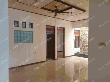 Jual rumah siap huni di kayu putih yang tenang nyaman dan bebas banjir.