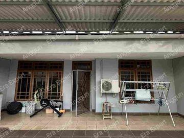 Dijual Rumah Strategis 3 Lantai Semi Furnished Di Gunung Sahari Jakpus