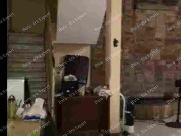 Jual cepat!!  Rumah 2 lantai dengan garasi 2 mobil di rawamangun