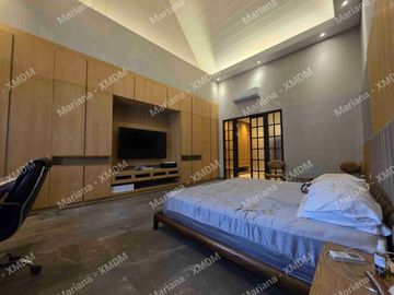 Rumah di Aristoteles Gading serpong sudah interior cakep elegant , full furnished
