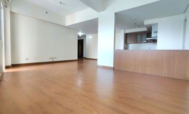 Four Season Riviera 138 sqm 3 bedroom semi furnished unit with 2 balconies for rent
