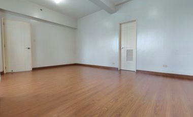 Four Season Riviera 138 sqm 3 bedroom semi furnished unit with 2 balconies for rent
