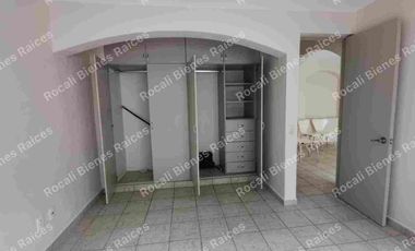 EN VENTA INMUEBLE DE CINCO DEPARTAMENTOS