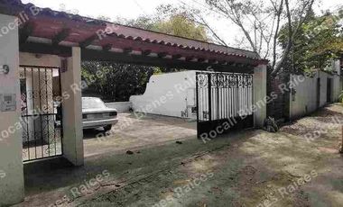 EN VENTA INMUEBLE DE CINCO DEPARTAMENTOS