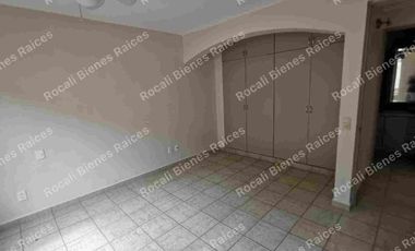 EN VENTA INMUEBLE DE CINCO DEPARTAMENTOS