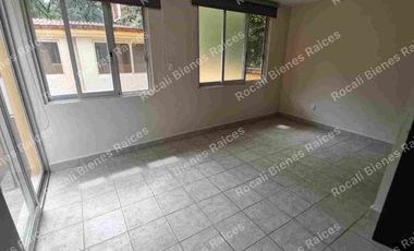 EN VENTA INMUEBLE DE CINCO DEPARTAMENTOS