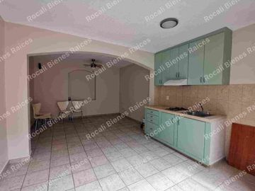EN VENTA INMUEBLE DE CINCO DEPARTAMENTOS