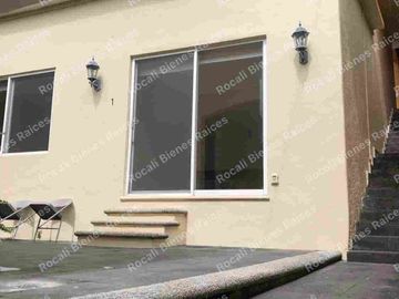 EN VENTA INMUEBLE DE CINCO DEPARTAMENTOS