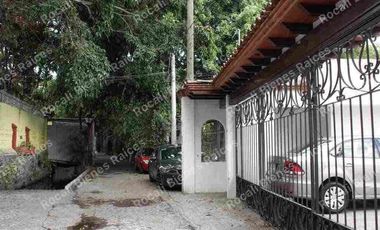 EN VENTA INMUEBLE DE CINCO DEPARTAMENTOS