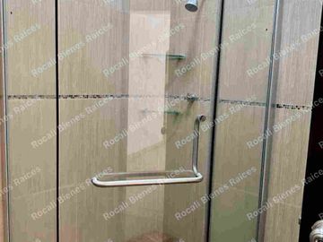 EN VENTA INMUEBLE DE CINCO DEPARTAMENTOS