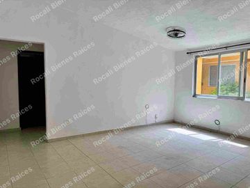 EN VENTA INMUEBLE DE CINCO DEPARTAMENTOS
