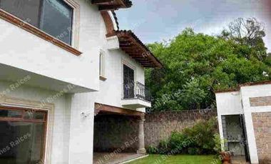 EN VENTA PRECIOSA CASA EN VISTA HERMOSA