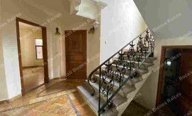 EN VENTA PRECIOSA CASA EN VISTA HERMOSA