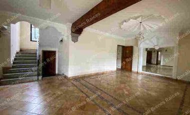EN VENTA PRECIOSA CASA EN VISTA HERMOSA